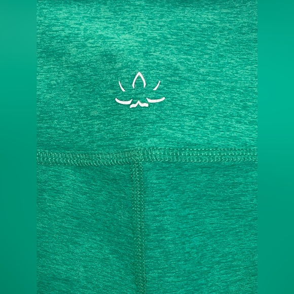 Beyond Yoga Spacedye Outlines High Waisted Midi Legging Size Small NWOT - Picture 9 of 11